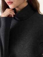 MaxWarm Turtleneck Long Sleeve Brami - Image 5
